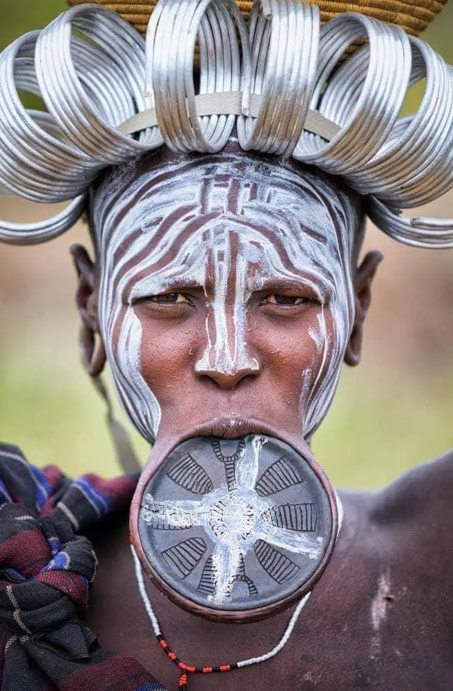 The Beauty and History of Lip Plates | Hadithi Africa